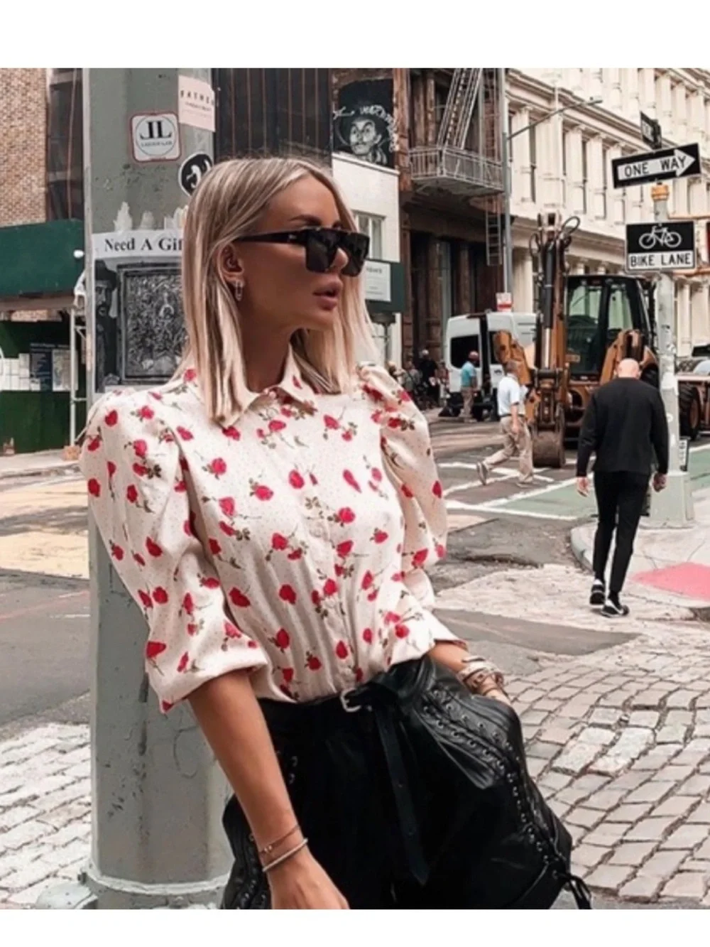 Zara blogger favorite floral puff sleeve blouse size XS